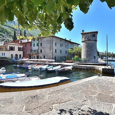 Fiocco With Lake View Terrace Assenza di Brenzone